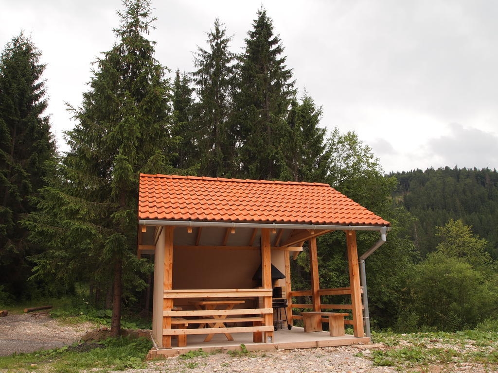 Penzion Ladova Stratená Exterior foto